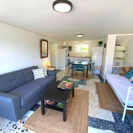 Apartment Moulin#3 - 6 Pers -calme-jardin&parking Futuroscope